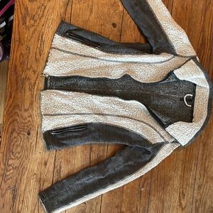 White and grey wool zip sweater